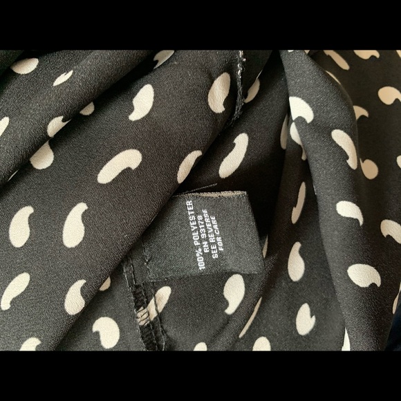 🌺Cute loose fitting tank. - Picture 6 of 6